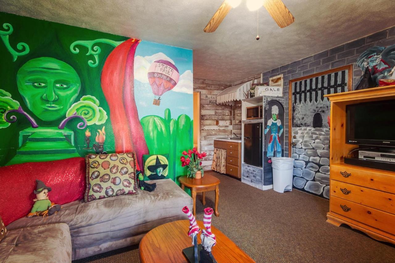 Simmer Motel Wamego Eksteriør bilde