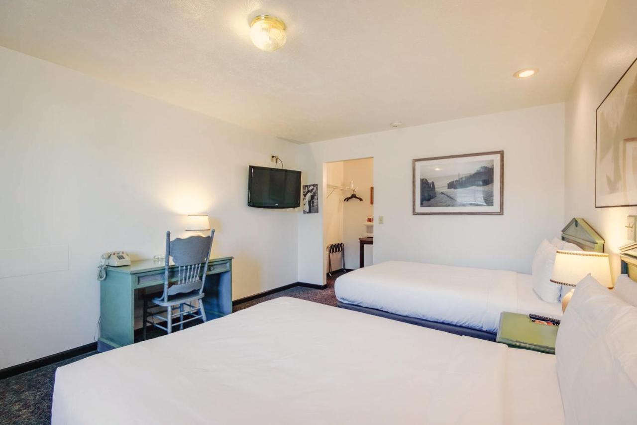Simmer Motel Wamego Eksteriør bilde