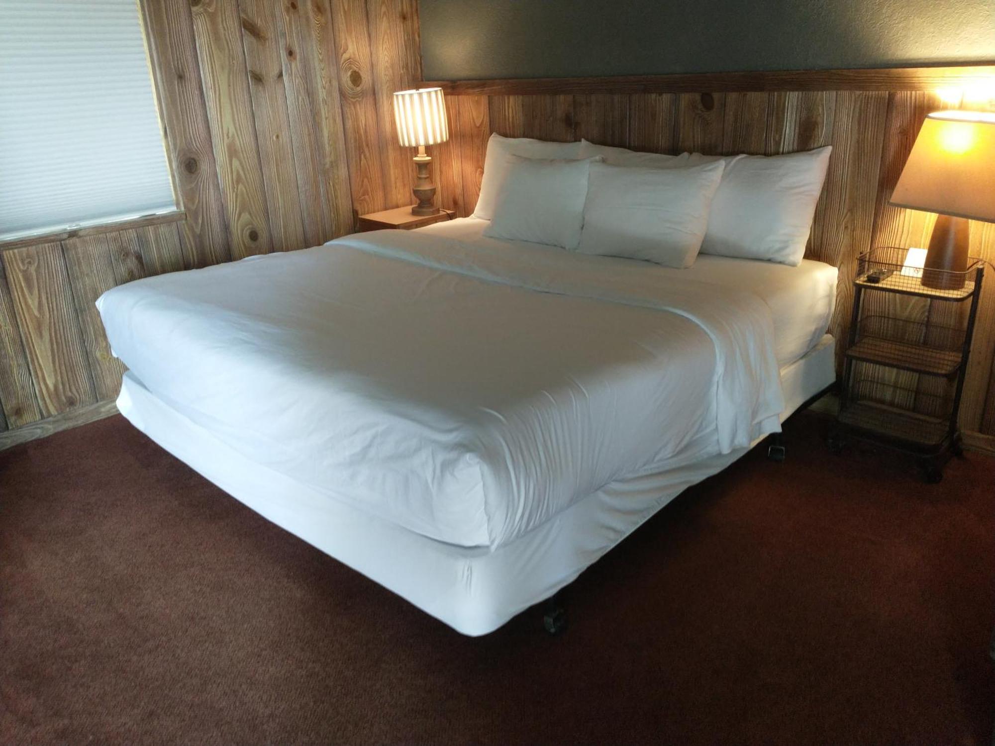 Simmer Motel Wamego Eksteriør bilde